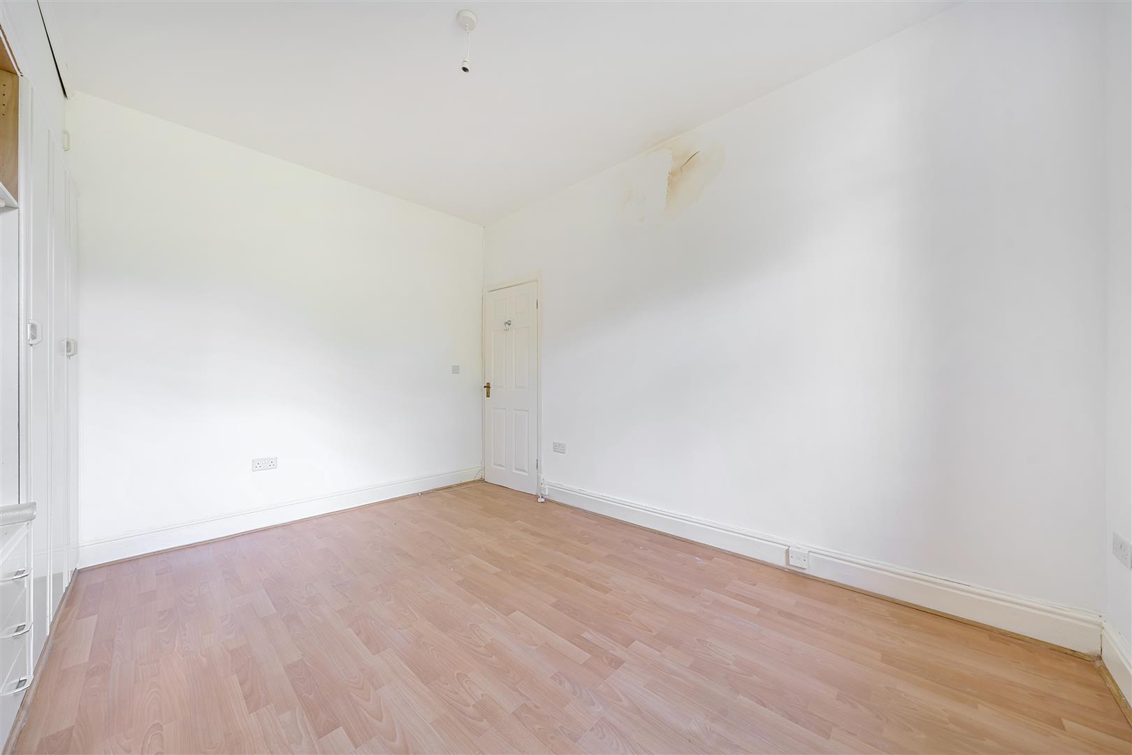 104 Gorseinon Road, Penllergaer, Swansea, SA4 9AB